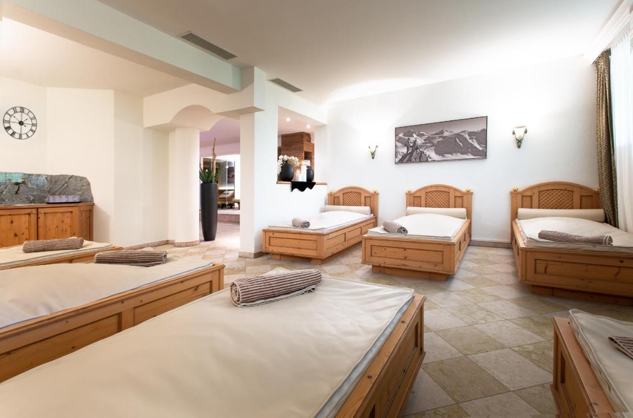 Hotel Brugger فلبمس المظهر الخارجي الصورة