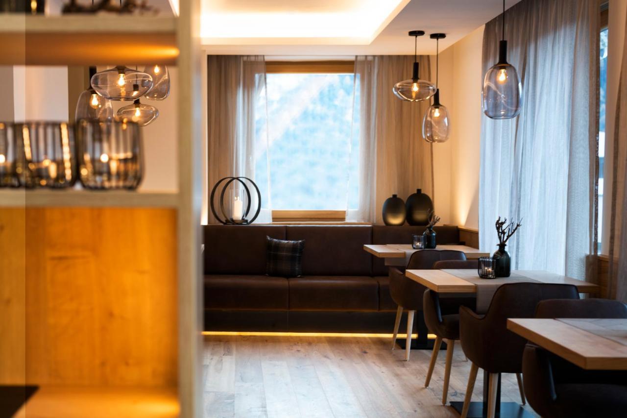 Hotel Brugger فلبمس المظهر الخارجي الصورة