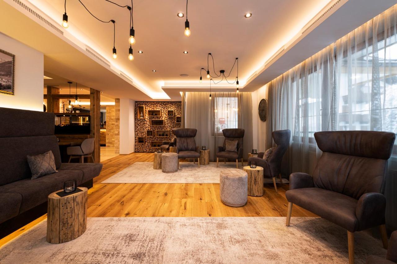 Hotel Brugger فلبمس المظهر الخارجي الصورة